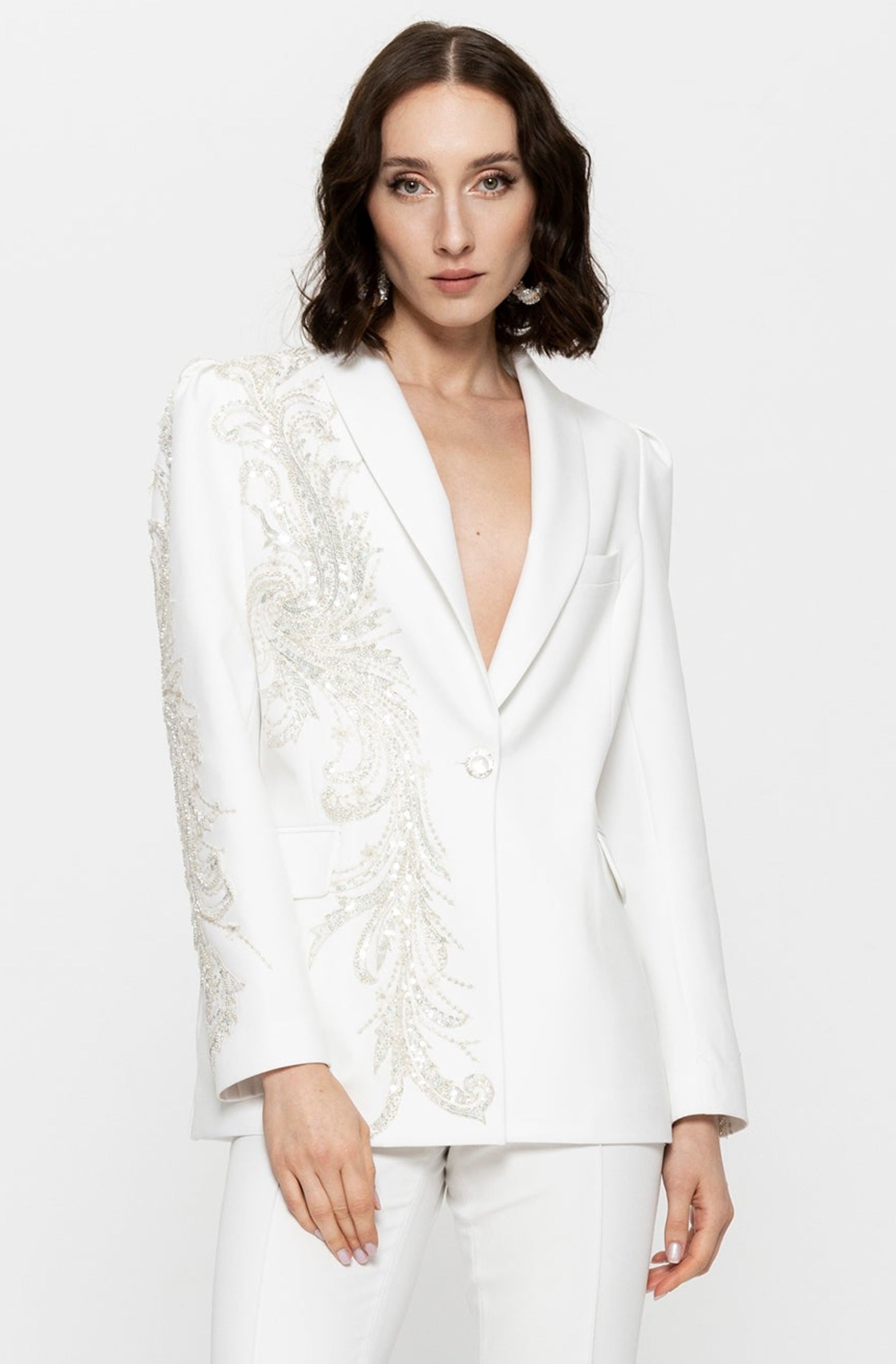 Emilly Embellished Suit Angelika Jozefczyk 4