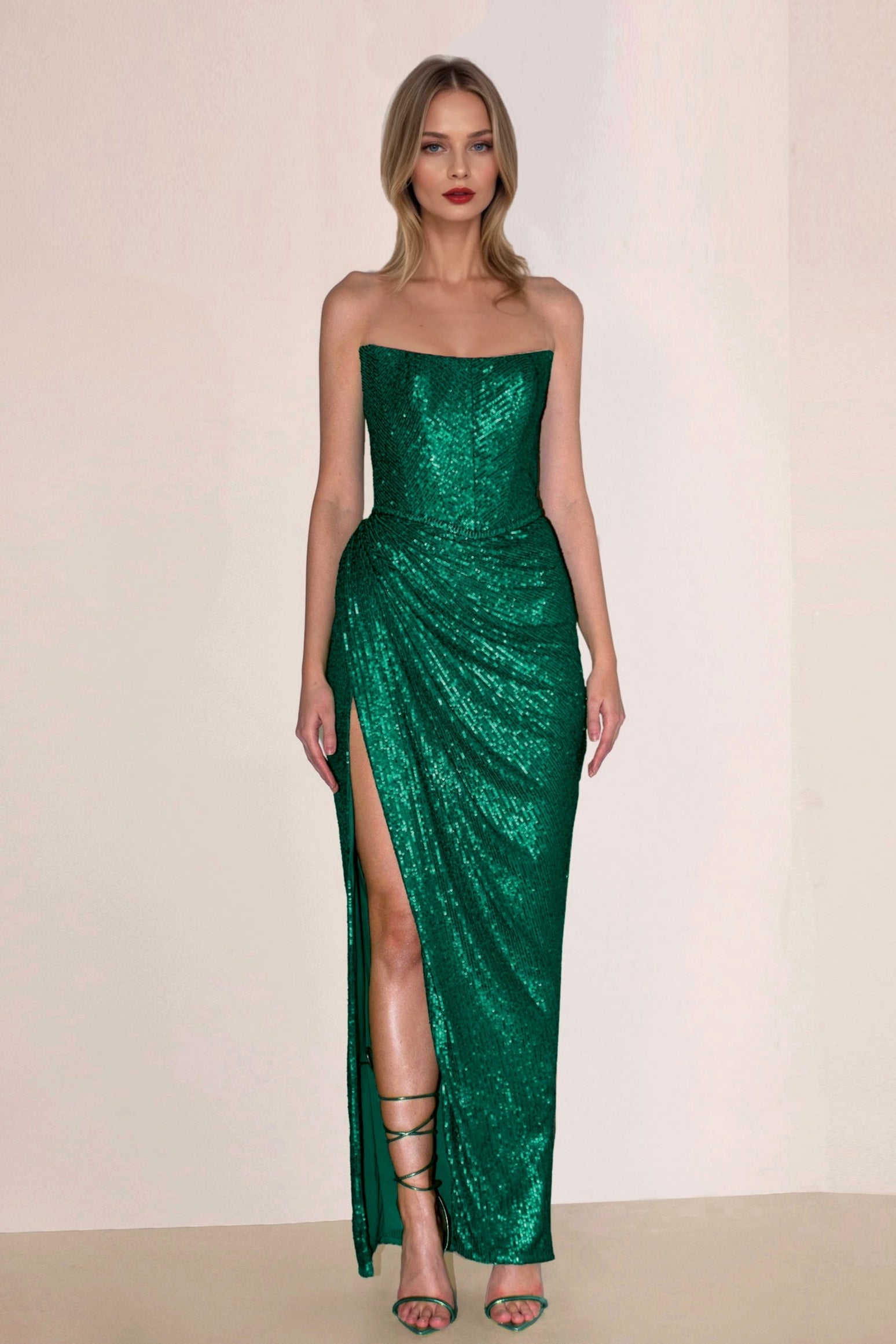 Gaia_Emerald_evening_gown_Angelika_Jozefczyk_front_2