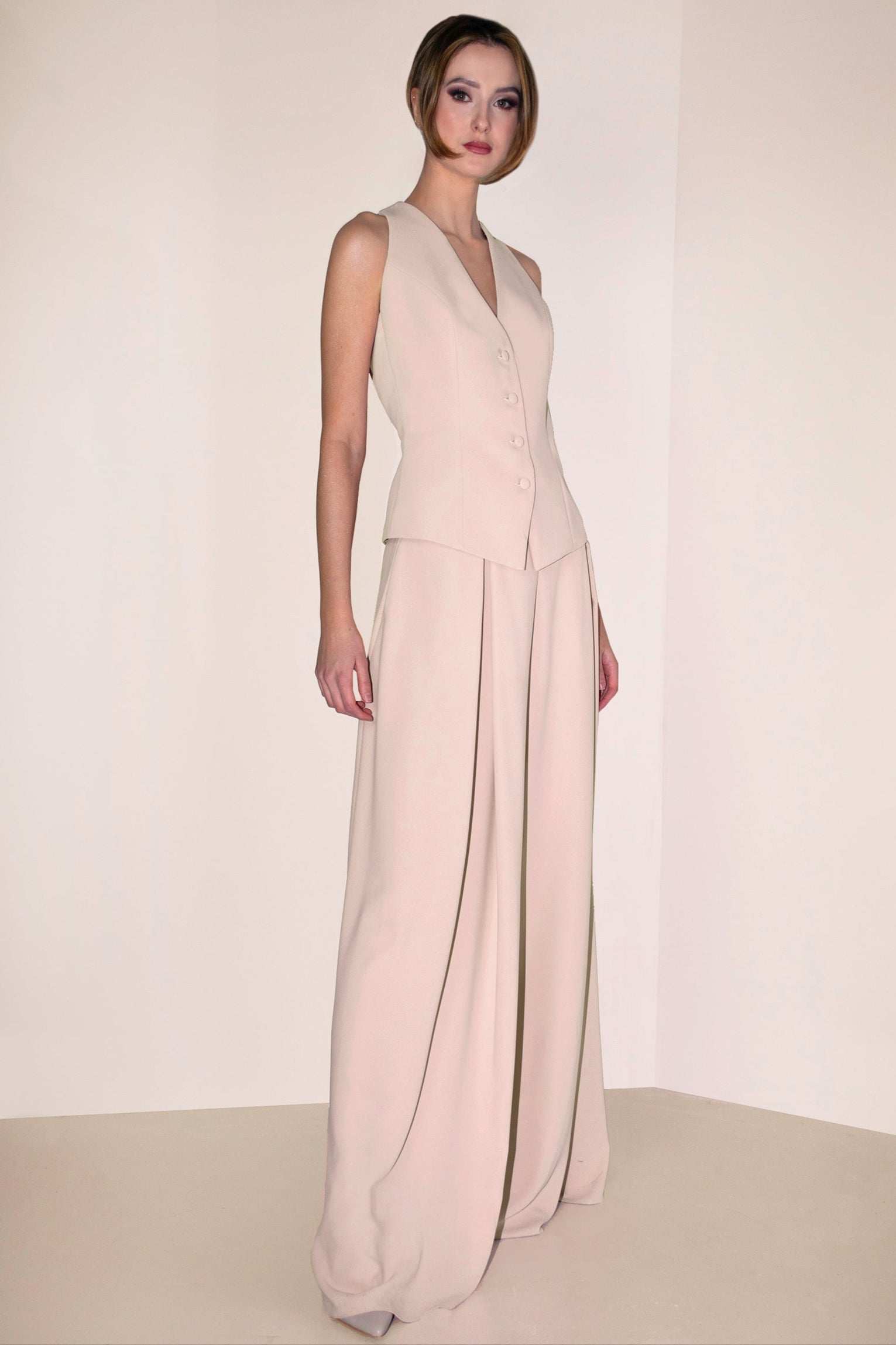 Wide-Leg Trousers Hera Beige Angelika Jozefczyk 3