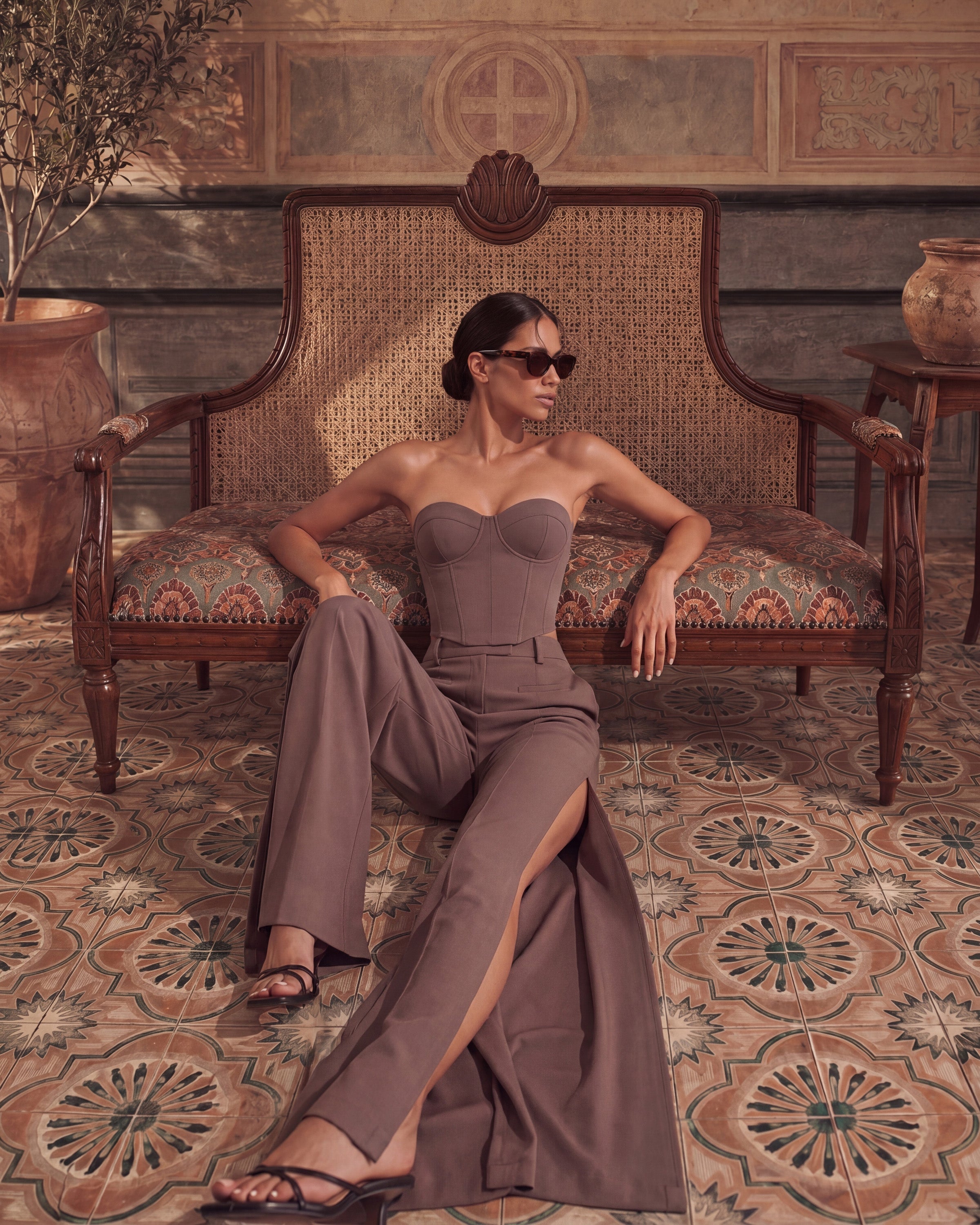 Valencia Trousers with Side Slits Truffle